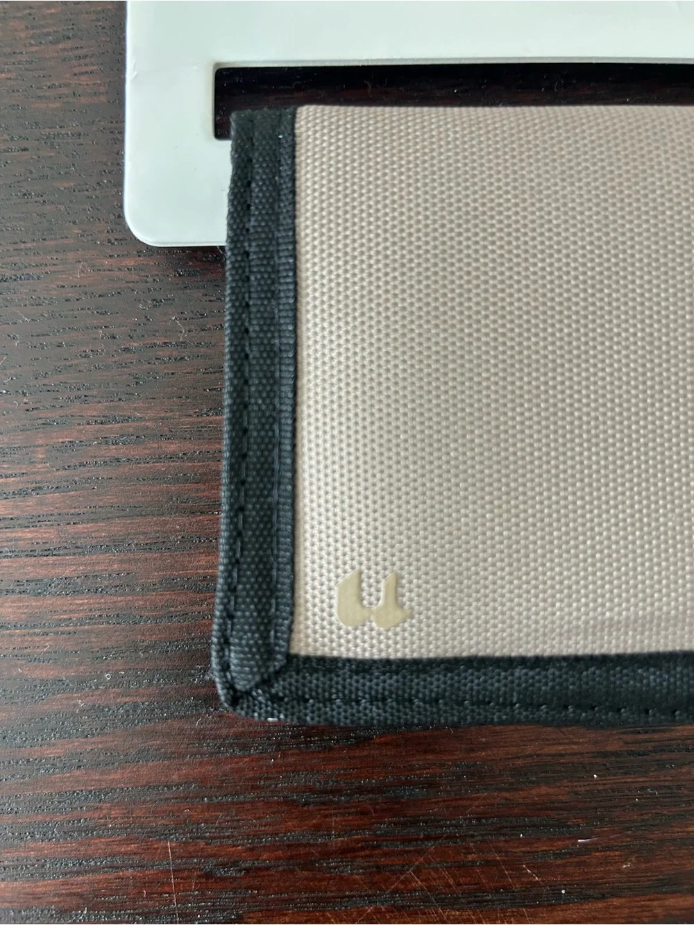 Bershka compact trifold